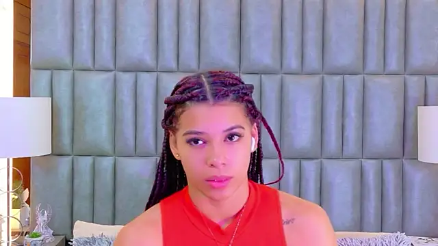 Snapshot of TiaraRosse chatting on 06-19-26, 12:09 TiaraRosse online show from 06-19-26, 12:09