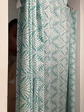 Cafeziitha02 online show from 01-11-26, 04:12