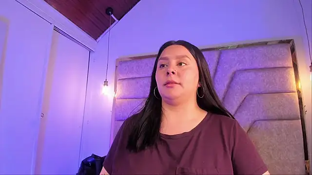 EmaJames25 online show from 11-28-25, 06:32