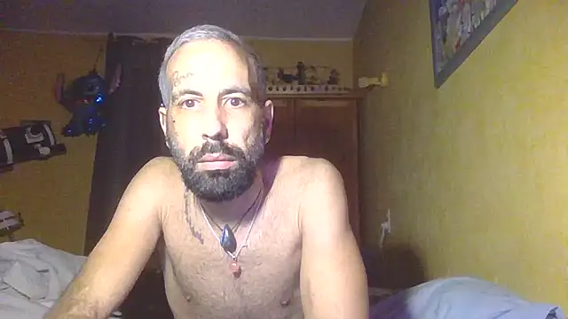 arrow13680 online show from 11-19-25, 03:28