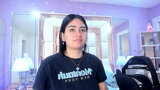 Snapshot of scarlette_15_ chatting on 06-06-26, 03:11 scarlette 15 online show from 06-06-26, 03:11