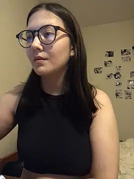 Snapshot of Prudie_Gabriella chatting on 12-20-24, 06:56 Prudie Gabriella online show from 12-20-24, 06:56