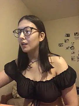 Snapshot of Prudie_Gabriella chatting on 12-26-24, 02:16 Prudie Gabriella online show from 12-26-24, 02:16