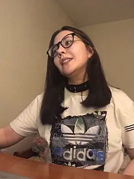 Snapshot of Prudie_Gabriella chatting on 02-01-25, 01:30 Prudie Gabriella online show from 02-01-25, 01:30