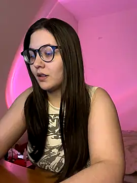 Snapshot of Prudie_Gabriella chatting on 09-19-25, 11:11 Prudie Gabriella online show from 09-19-25, 11:11