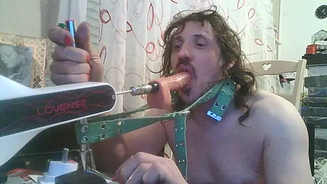 Snapshot of cyril020202 chatting on 03-04-26, 12:05 cyril020202 online show from 03-04-26, 12:05