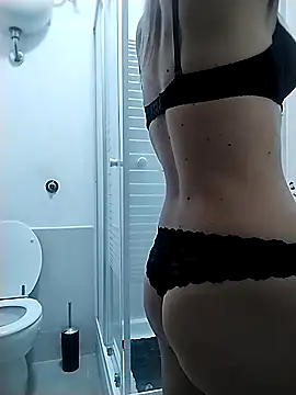 Snapshot of porcedda38 chatting on 02-17-25, 05:14 porcedda38 online show from 02-17-25, 05:14