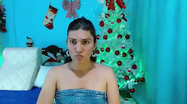 Snapshot of venus_swet_ chatting on 12-30-24, 01:15 venus swet online show from 12-30-24, 01:15