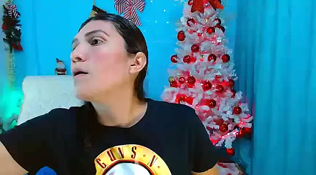 Snapshot of venus_swet_ chatting on 01-06-25, 01:20 venus swet online show from 01-06-25, 01:20