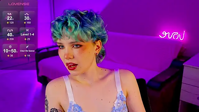 Snapshot of School_Love chatting on 12-11-24, 07:25 School Love online show from 12-11-24, 07:25