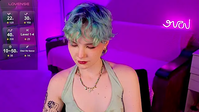 Snapshot of School_Love chatting on 12-25-24, 07:13 School Love online show from 12-25-24, 07:13