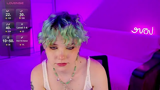 Snapshot of School_Love chatting on 01-20-25, 04:12 School Love online show from 01-20-25, 04:12