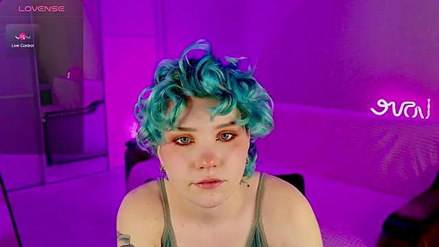 Snapshot of School_Love chatting on 02-09-25, 01:03 School Love online show from 02-09-25, 01:03