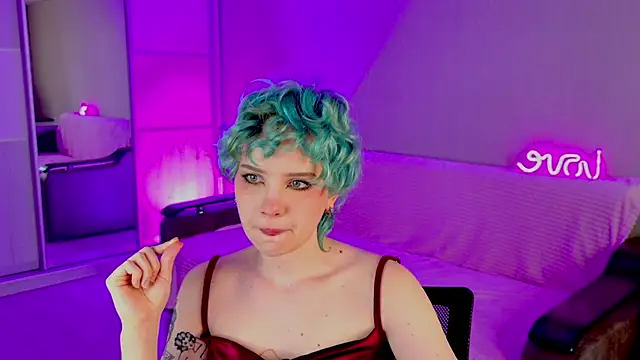 Snapshot of School_Love chatting on 02-20-25, 01:08 School Love online show from 02-20-25, 01:08