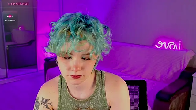 Snapshot of School_Love chatting on 02-27-25, 01:07 School Love online show from 02-27-25, 01:07