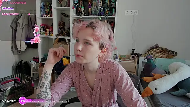 School Love online show from 02-19-26, 07:04