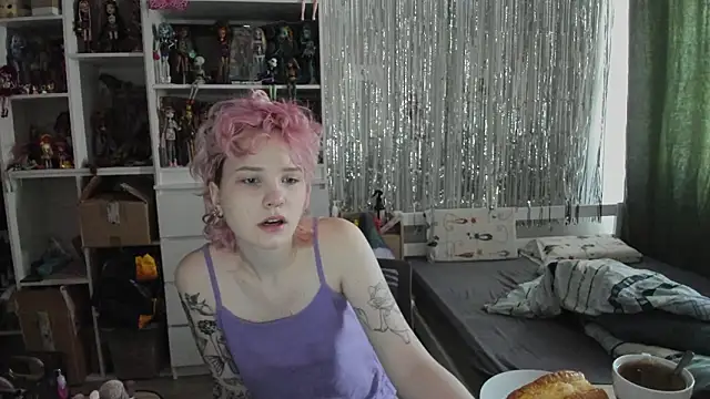 School Love online show from 03-22-26, 07:12