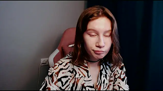 Snapshot of EnigmaSee chatting on 12-07-24, 08:00 EnigmaSee online show from 12-07-24, 08:00
