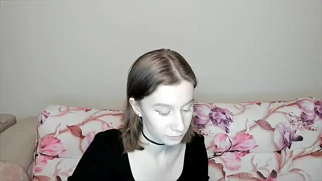 Snapshot of EnigmaSee chatting on 12-30-24, 11:59 EnigmaSee online show from 12-30-24, 11:59