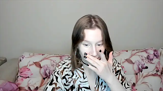 Snapshot of EnigmaSee chatting on 01-03-25, 12:08 EnigmaSee online show from 01-03-25, 12:08