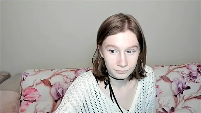 Snapshot of EnigmaSee chatting on 01-05-25, 12:10 EnigmaSee online show from 01-05-25, 12:10