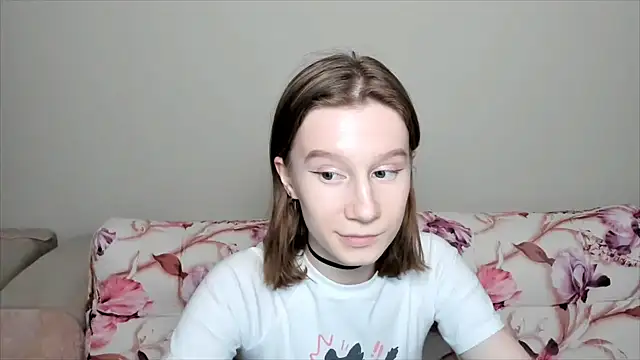 Snapshot of EnigmaSee chatting on 01-08-25, 02:46 EnigmaSee online show from 01-08-25, 02:46
