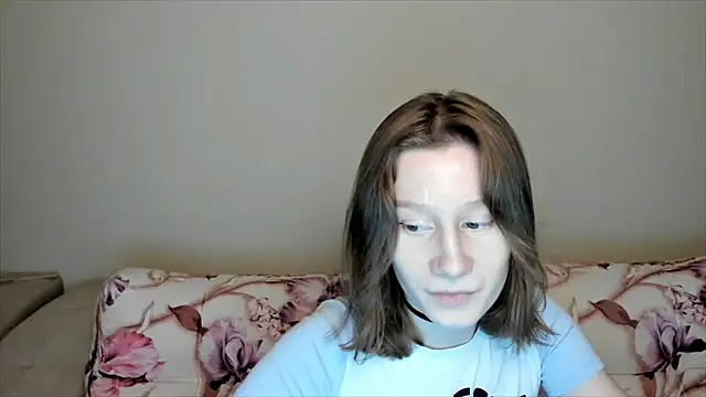 Snapshot of EnigmaSee chatting on 01-14-25, 11:31 EnigmaSee online show from 01-14-25, 11:31