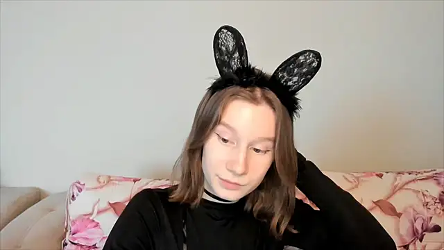Snapshot of EnigmaSee chatting on 01-16-25, 09:27 EnigmaSee online show from 01-16-25, 09:27