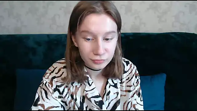 Snapshot of EnigmaSee chatting on 03-22-25, 09:13 EnigmaSee online show from 03-22-25, 09:13