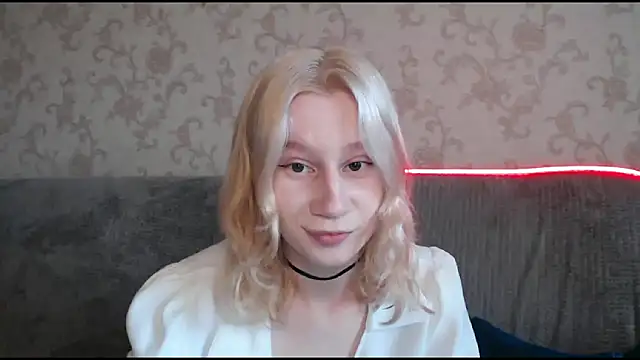 Snapshot of EnigmaSee chatting on 09-21-25, 02:02 EnigmaSee online show from 09-21-25, 02:02