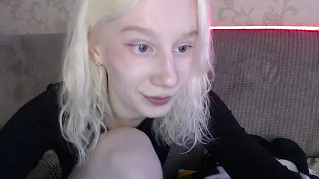 EnigmaSee online show from 04-11-26, 02:16