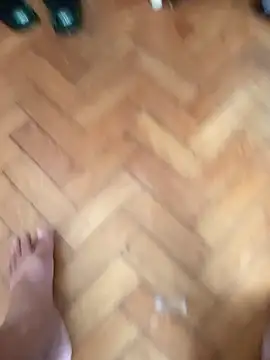 Snapshot of lobomisterioso13 chatting on 01-10-25, 12:36 lobomisterioso13 online show from 01-10-25, 12:36