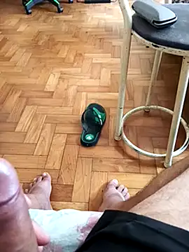 Snapshot of lobomisterioso13 chatting on 01-20-25, 05:48 lobomisterioso13 online show from 01-20-25, 05:48