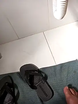 Snapshot of lobomisterioso13 chatting on 10-07-25, 12:02 lobomisterioso13 online show from 10-07-25, 12:02