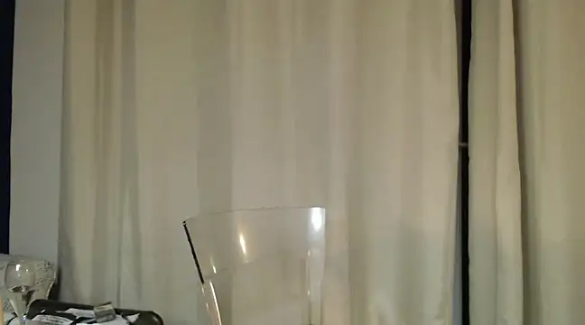 Snapshot of Ladystargazer1966 chatting on 02-01-25, 01:02 Ladystargazer1966 online show from 02-01-25, 01:02