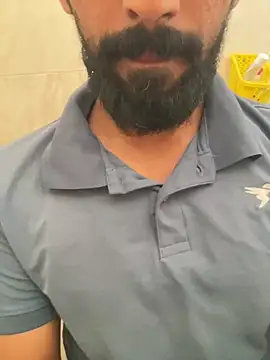 Snapshot of ASIF_F chatting on 12-19-24, 04:02 ASIF F online show from 12-19-24, 04:02