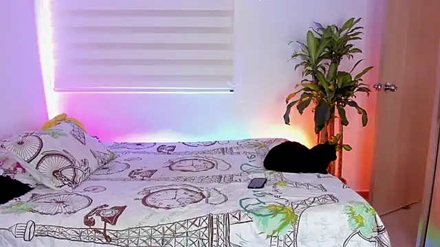 Snapshot of aldrinwhite chatting on 09-27-25, 06:02 aldrinwhite online show from 09-27-25, 06:02