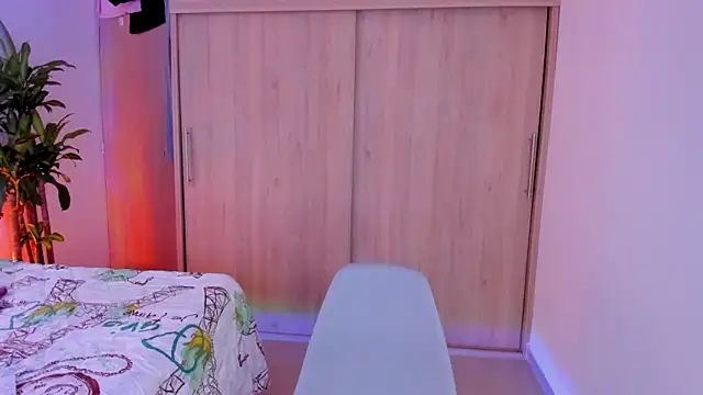 Snapshot of aldrinwhite chatting on 11-06-25, 07:15 aldrinwhite online show from 11-06-25, 07:15