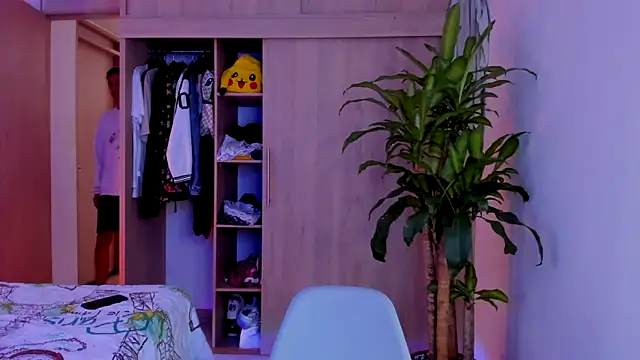 Snapshot of aldrinwhite chatting on 11-22-25, 03:44 aldrinwhite online show from 11-22-25, 03:44