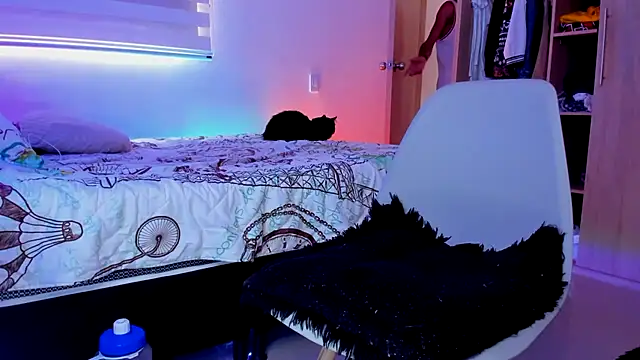 Snapshot of aldrinwhite chatting on 12-01-25, 04:23 aldrinwhite online show from 12-01-25, 04:23