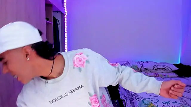 Snapshot of aldrinwhite chatting on 01-15-26, 05:05 aldrinwhite online show from 01-15-26, 05:05