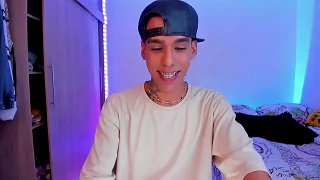 Snapshot of aldrinwhite chatting on 01-31-26, 07:11 aldrinwhite online show from 01-31-26, 07:11