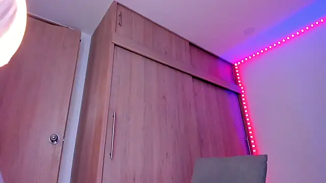 Snapshot of aldrinwhite chatting on 02-05-26, 05:39 aldrinwhite online show from 02-05-26, 05:39