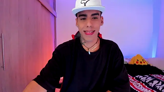 Snapshot of aldrinwhite chatting on 02-16-26, 05:31 aldrinwhite online show from 02-16-26, 05:31