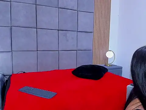 KateTompson  online show from 02-22-26, 08:57