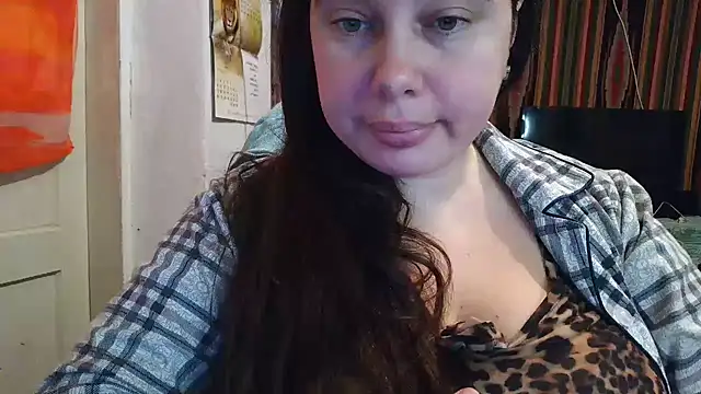 Cora Maro online show from 11-27-25, 03:52