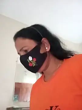 Snapshot of Neha-Roy chatting on 02-07-26, 05:33 Neha-Roy online show from 02-07-26, 05:33