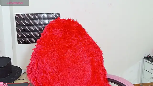 RoxaneEvans  online show from 11-06-25, 06:20