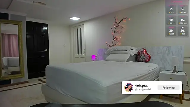 charolbruce 1 online show from 02-21-26, 11:55