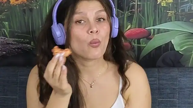 MadameDeFeu online show from 11-14-25, 02:16